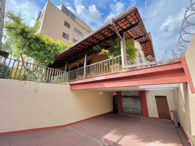 Casa com 4 quartos à venda na Rua Henrique Cabral, 3, São Luiz, Belo Horizonte por R$ 1.290.000