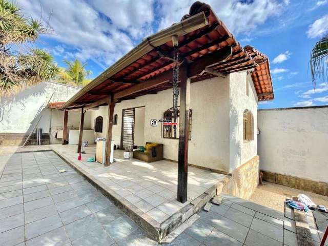 Casa em condomínio fechado com 1 quarto à venda na Bérgamo, 1, Bandeirantes, Belo Horizonte por R$ 900.000