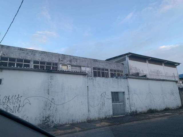 Galpão/Depósito/Armazém para aluguel possui 390 metros quadrados em Imbuí - Salvador - Ba