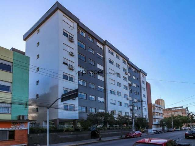 Apartamento com 1 dormitório para alugar, 63 m² por R$ 1.954,06/mês - Centro - P