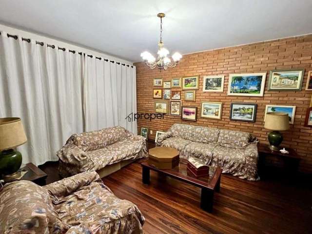 Sobrado com 4 dormitórios à venda, 392 m² por R$ 1.300.000,00 - Centro - Pelotas