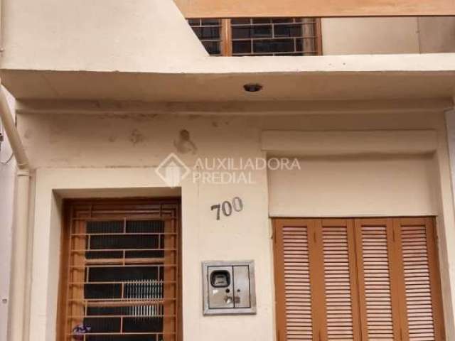 Casa em condomínio fechado com 2 quartos à venda na Rua Dezessete de Junho, 700, Menino Deus, Porto Alegre, 83 m2 por R$ 319.000