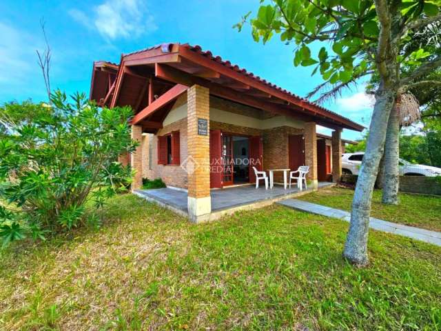 Casa com 5 quartos à venda na Guaiba, 152, Estrela do Mar, Torres, 307 m2 por R$ 750.000