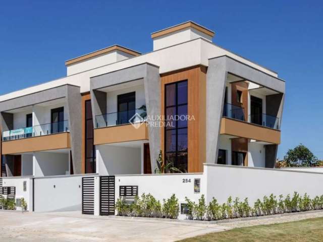 Casa com 3 quartos à venda na Rua Tia Silvia, 8, Pinheira, Palhoça, 177 m2 por R$ 799.000