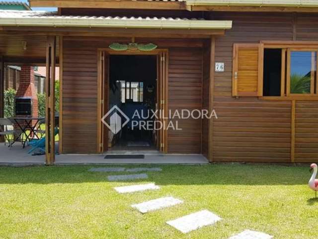 Casa com 2 quartos à venda na Rua Professora Clotilde Silveira Juttel, 76, Pinheira, Palhoça, 50 m2 por R$ 640.000