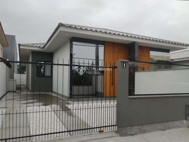 Casa com 3 quartos à venda na Rua Valdir de Souza Pinheiro, 151, Nova Palhoça, Palhoça, 90 m2 por R$ 429.000