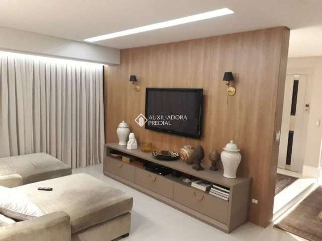 Apartamento com 3 quartos à venda na Avenida Governador Irineu Bornhausen, 4100, Agronômica, Florianópolis, 157 m2 por R$ 3.100.000