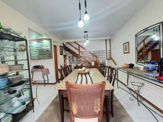 Casa com 5 quartos à venda na Rua Vinte e Três de Março, 370, Itaguaçu, Florianópolis, 225 m2 por R$ 1.270.000