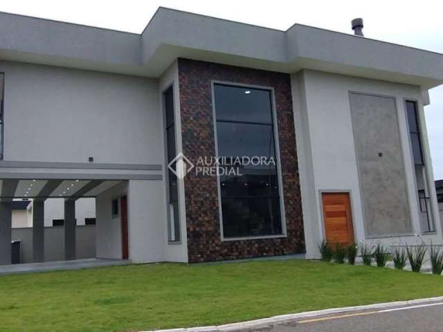 Casa em condomínio fechado com 3 quartos à venda na Avenida Red Park, 1180, São João do Rio Vermelho, Florianópolis, 240 m2 por R$ 1.600.000