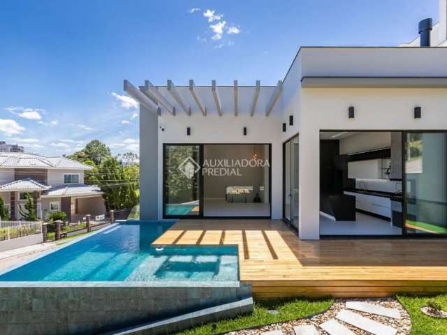 Casa com 3 quartos à venda na Rua das Macieiras, 655, Pedra Branca, Palhoça, 270 m2 por R$ 3.100.000