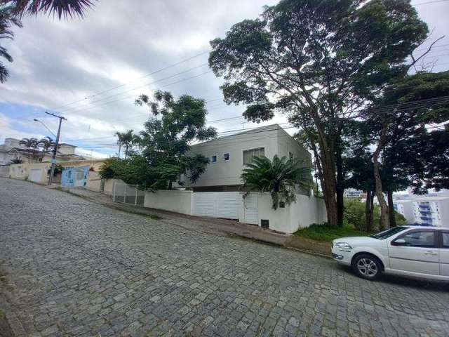 Casa Residencial para Venda Casa  com 220m²  sendo 2 pavimentos na melhor localização do Itaguaçu. FLORIANOPOLIS