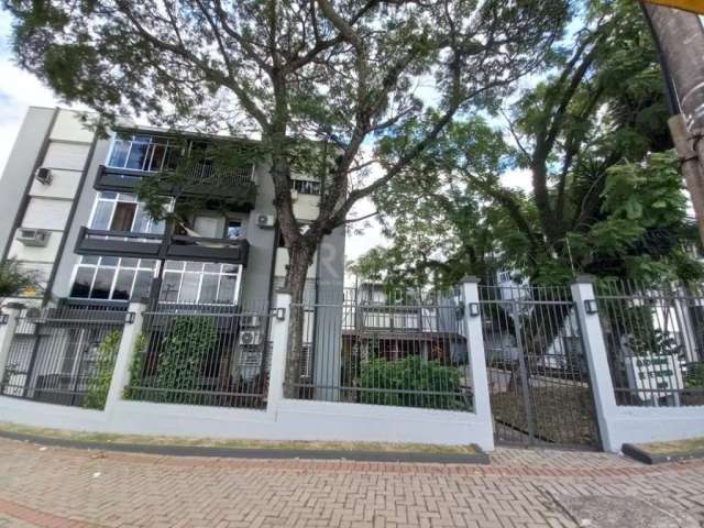 Ótimo Apartamento estilo JK no bairro Petrópolis em Porto Alegre! Com aproximadamente 30m² de área privativa, posição solar oeste, piso laminado, possui living e dormitório integrados, banheiro, cozin