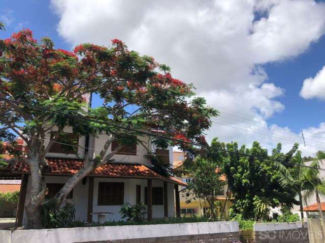 Casa em condomínio fechado com 4 quartos à venda no Ingleses, Florianópolis  por R$ 1.400.000