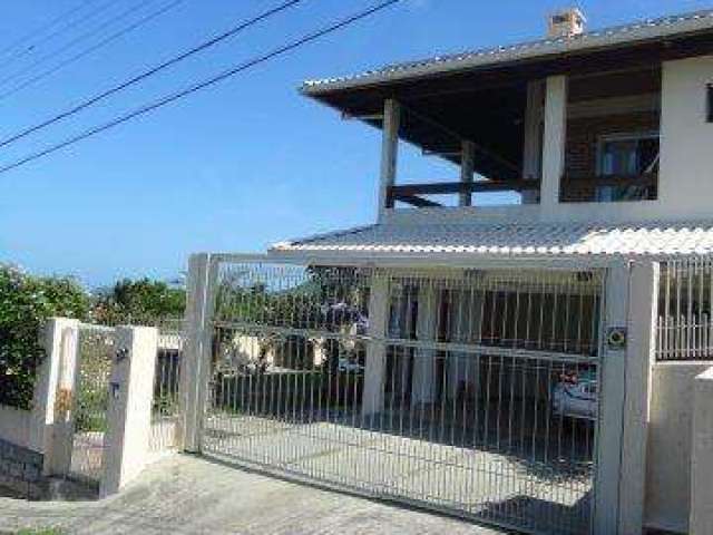 Casa com 4 quartos à venda no Santinho, Florianópolis  por R$ 1.500.000