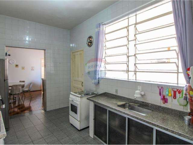 Apartamento à venda com 109m² e 2 quartos- Edifício Maria Neuza - Centro de Sorocaba por R$ 220.000,00