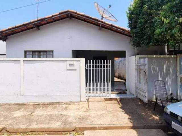Casa com 3 dormitórios à venda, 150 m² por R$ 159.000,00 - Cohab 3 - Guararapes/SP