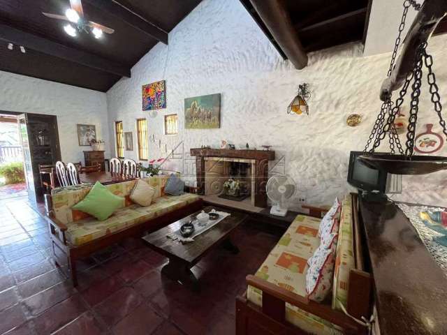 Casa com 3 quartos à venda na Enseada, Ubatuba  por R$ 900.000