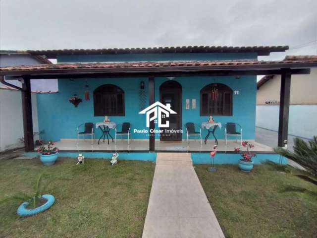 Casa localizada no bairro Vilage Paraty  a 400 metros da rodovia principal ( estrada de São Vicente)  casa composta de 2 quartos sala, cozinha, banhei
