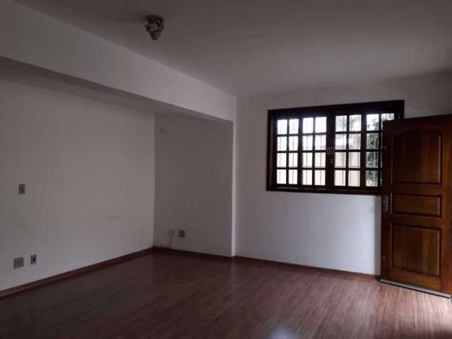 Casa com 3 quartos à venda na Avenida Vila Oliveira, Vila Oliveira, Mogi das Cruzes, 170 m2 por R$ 799.000