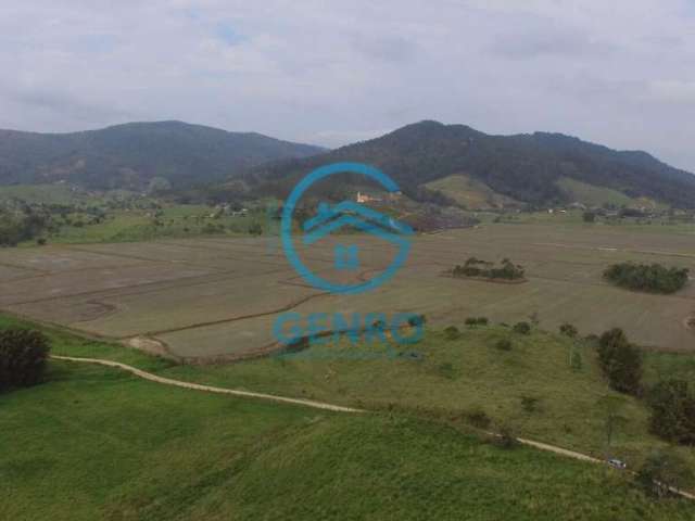 Área Rural para Sítio com Terreno de 70.000m² ( 07 HECTARES ) à venda em Tijucas/SC