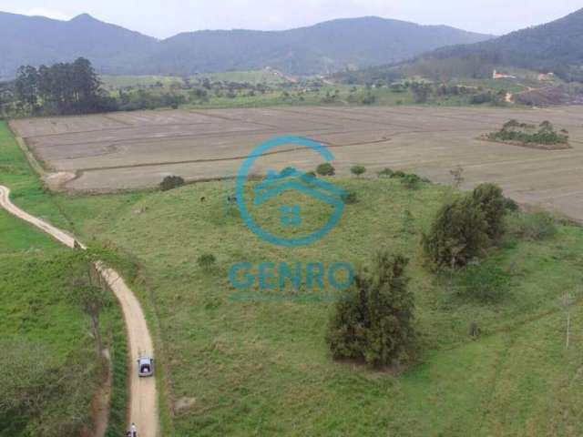 Área para Sítio com Terreno de 35.000m² ( 3.5 HECTARES ) à venda em Tijucas/SC