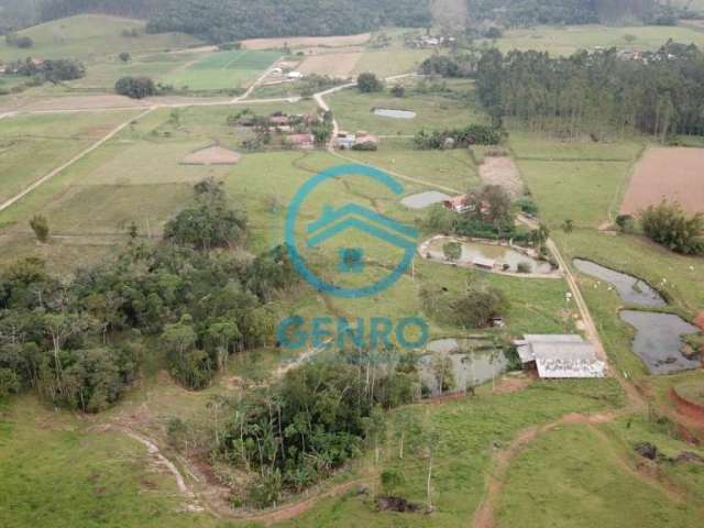 Sítio em Meio a Natureza com 03 Lagoas e com Terreno de 140.000m² ( 14 HECTARES ) à venda em Tijucas/SC