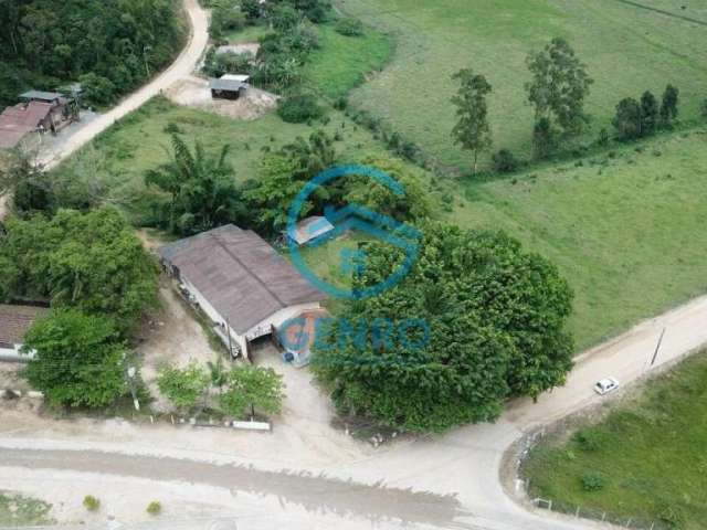 Sítio em Meio a Natureza em Excelente Localização e Terreno de 16.500m² à venda em Tijucas/SC