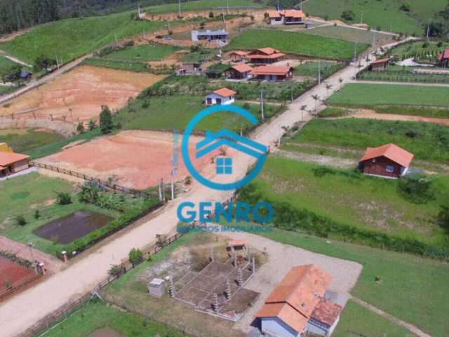 Chácara com em Condomínio Rural e Terreno de 2.100m² com Escritura Pública à venda em Canelinha/SC