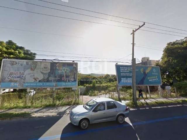 PARA INVESTIDORES! Terreno na Av Cavalhada, alugado por 5 anos, com 3.778m², plano, próximo da Av Otto Niemeyer, em localização privilegiada, em região de amplo fluxo de pessoas e veículos.