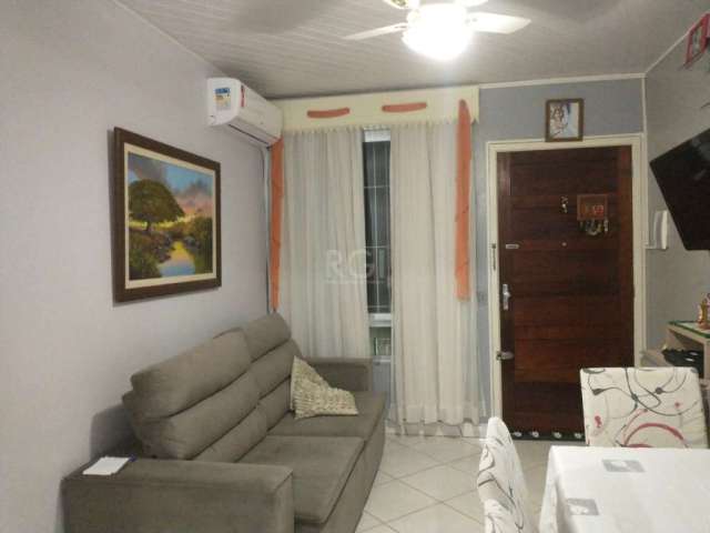 Apartamento 2 dormitórios, no bairro Camaquã, Porto Alegre/RS&lt;BR&gt;&lt;BR&gt;&lt;BR&gt;Excelente  apartamento  com 2 dormitórios, sala,  cozinha e lavanderia independente. Todo mobiliado, reformad