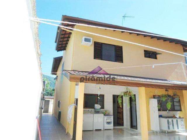 Casa com 3 dormitórios à venda, 250 m² por R$ 1.600.000,00 - Centro - Ubatuba/SP