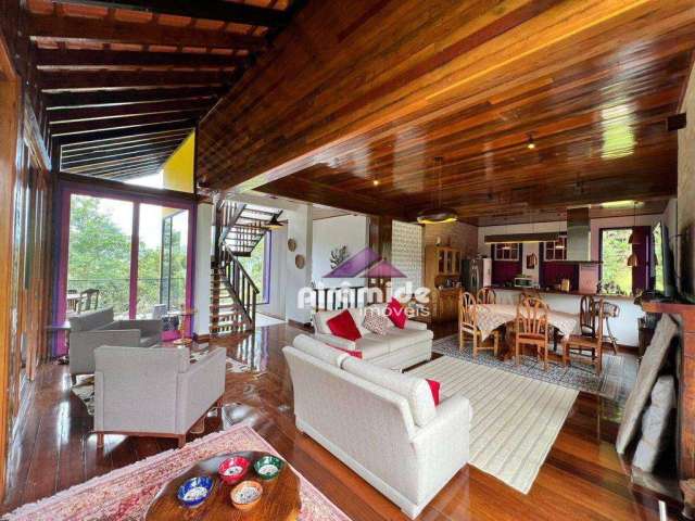 Sítio Boutique com casa construída de 500m2 e 6 chalés alto padrão, luxuosamente decorados por R$12.000.000,00.
