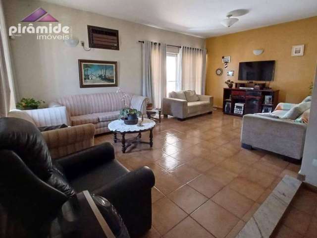 Casa à venda, 273 m² por R$ 2.500.000,00 - Centro - Jacareí/SP