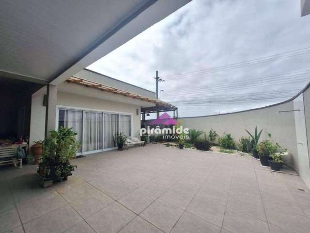 Casa com 3 dormitórios à venda, 256 m² por R$ 1.080.000,00 - Pontal de Santa Marina - Caraguatatuba/SP