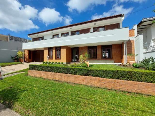 Casa com 5 quartos à venda no Ahú, Curitiba  por R$ 2.200.000