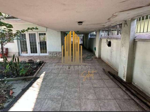 Casa com 3 quartos à venda na Rua Pio XI, 1071, Alto da Lapa, São Paulo por R$ 3.723.404
