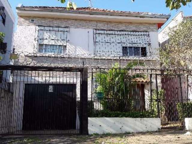 Casa com 4 quartos à venda na Rua Taveira Júnior, --, Nonoai, Porto Alegre, 240 m2 por R$ 795.000