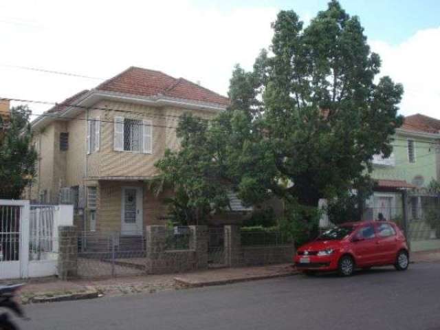 Casa com 3 quartos à venda na Rua General Gomes Carneiro, --, Medianeira, Porto Alegre, 280 m2 por R$ 1.600.000
