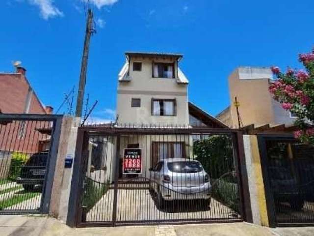 Casa com 3 quartos para alugar na Rua Claudio da Silva Pinto, --, Espírito Santo, Porto Alegre, 182 m2 por R$ 6.500