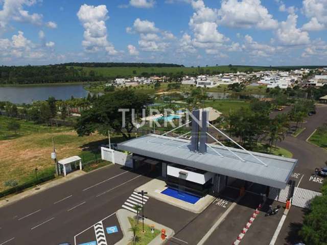 Lote para venda tem 450 metros quadrados em Residencial Lago Sul Bauru-SP