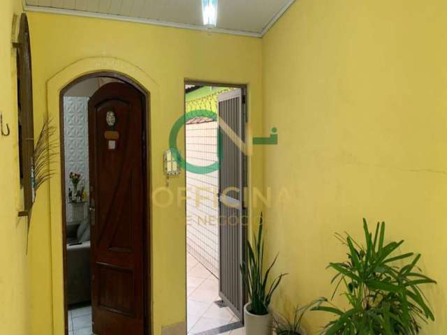 Casa á Venda com Sótão em Jardim Vila Ponte Nova Cubatão, SP