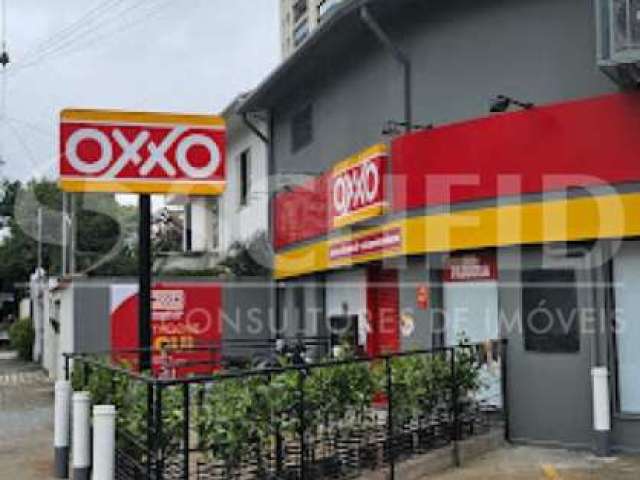 Sobrado Comercial de esquina à Venda com renda na Chácara Santo Antônio Alugado para OXXO mercados.