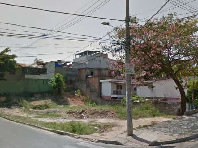 Excelente lote de esquina na Av. Tancredo Neves.