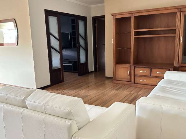 Lindo apartamento com 1 suíte mais 2 quartos à venda no bairro Atiradores em Joinville - SC