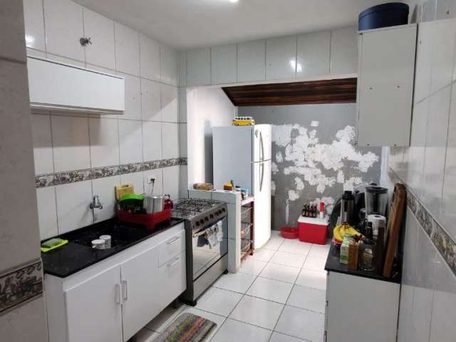 Casa em condomínio com 3 quartos - 1 vaga - Guarani - Colombo