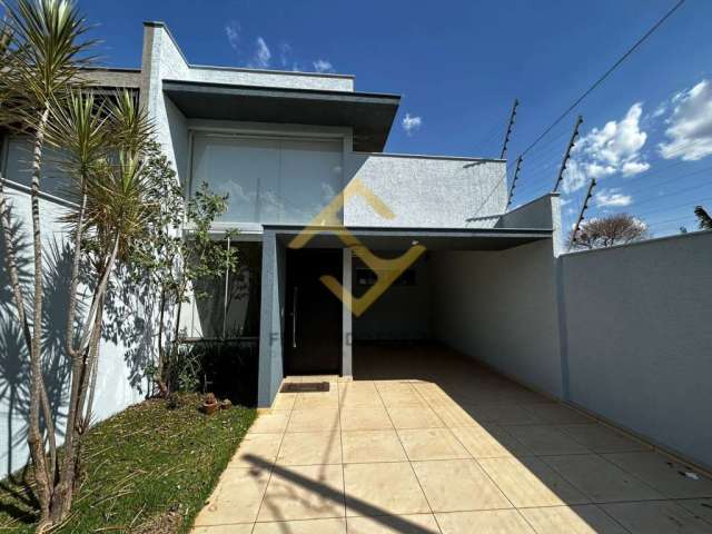 Casa à venda no bairro Califórnia - Londrina/PR