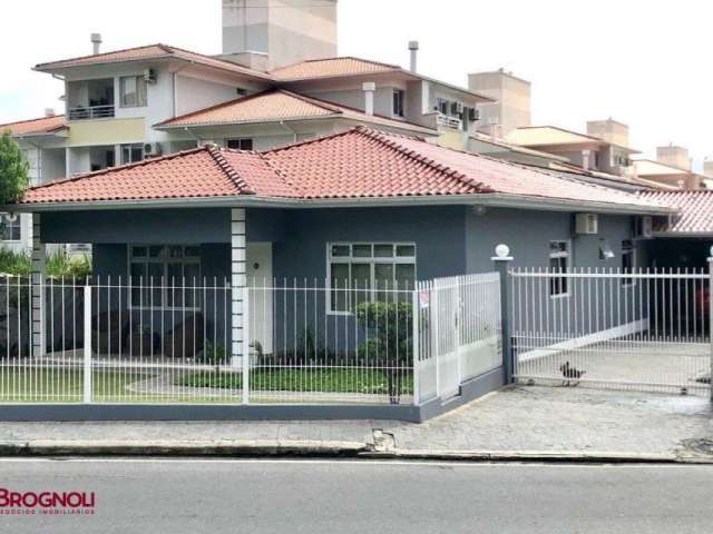Casa Residencial/Comercial em Canasvieiras