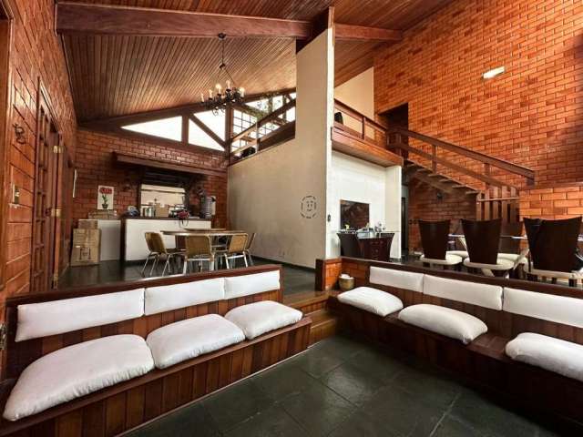 Casa em condomínio fechado com 3 quartos para alugar na Alameda Topázio, Alphaville, Santana de Parnaíba, 353 m2 por R$ 8.500