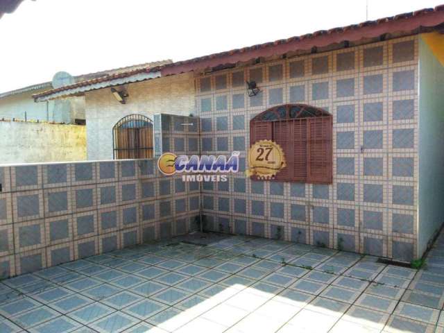 Casa com 2 quartos à venda no Jussara, Mongaguá , 126 m2 por R$ 233.200