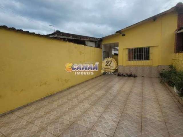 Casa com 1 quarto à venda no Balneário Itaguaí, Mongaguá , 68 m2 por R$ 212.000